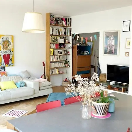 Sunny Garibaldi Port, Private Parking Apartment *