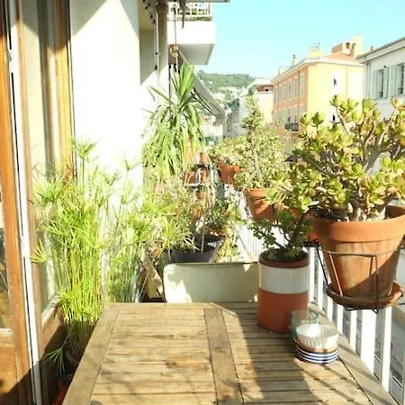 Apartment Sunny Garibaldi Port, Private Parking Nice